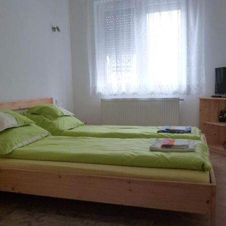 Keresztmama Haza Apartment Hajduszoboszlo Luaran gambar