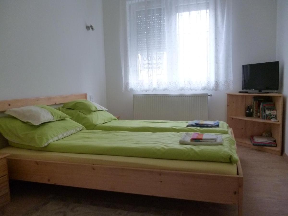 Keresztmama Haza Apartment Hajduszoboszlo Luaran gambar
