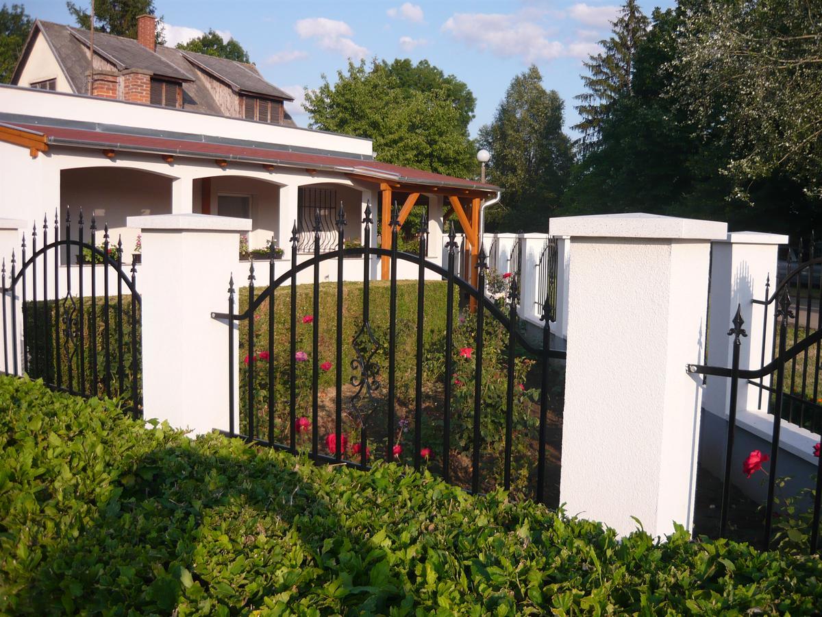 Keresztmama Haza Apartment Hajduszoboszlo Luaran gambar
