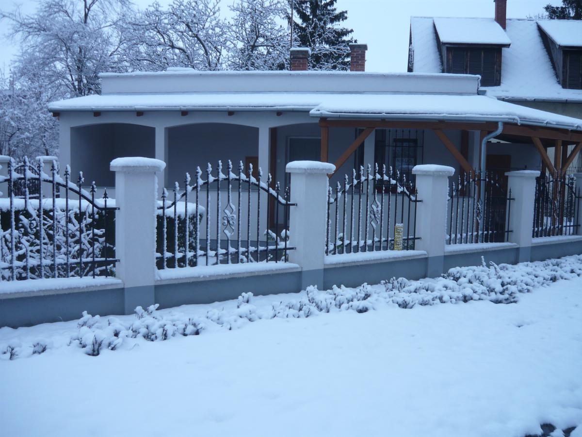 Keresztmama Haza Apartment Hajduszoboszlo Luaran gambar